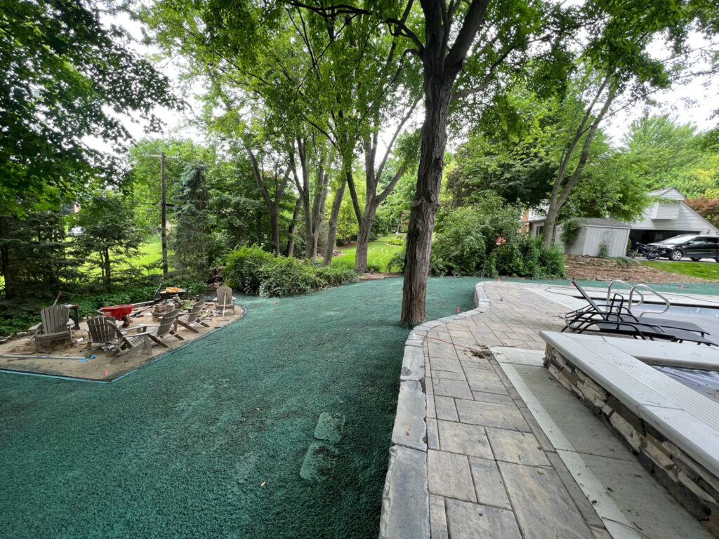 Northville_Pool_and_Spa_with_hardscape_decking_and_landscape5.jpg