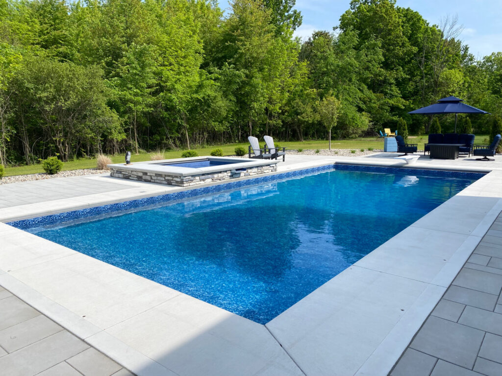 Swartz_Creek_Pool_and_Spa_installation_and_Hardscape2.jpg