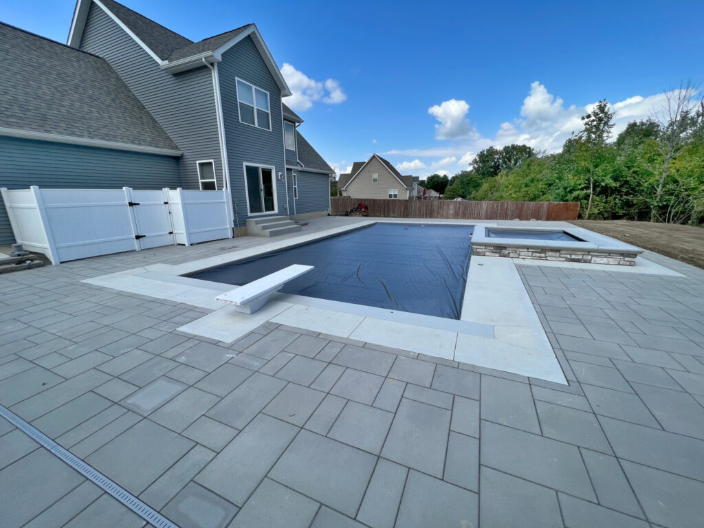 Swartz_Creek_Pool_and_Spa_installation_and_Hardscape4.jpg