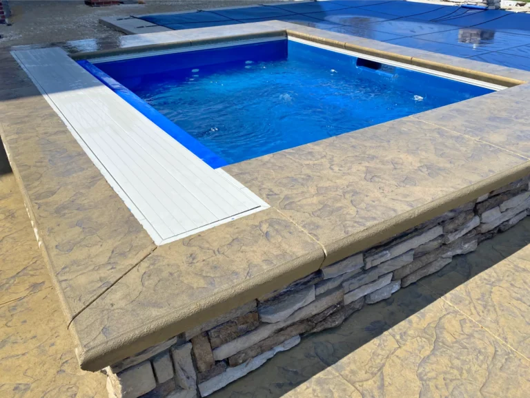 Raised_Spa_Northville_Project_Dig2Swim_Pools_Fenton